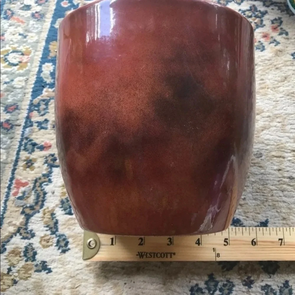 Brown flowers pot